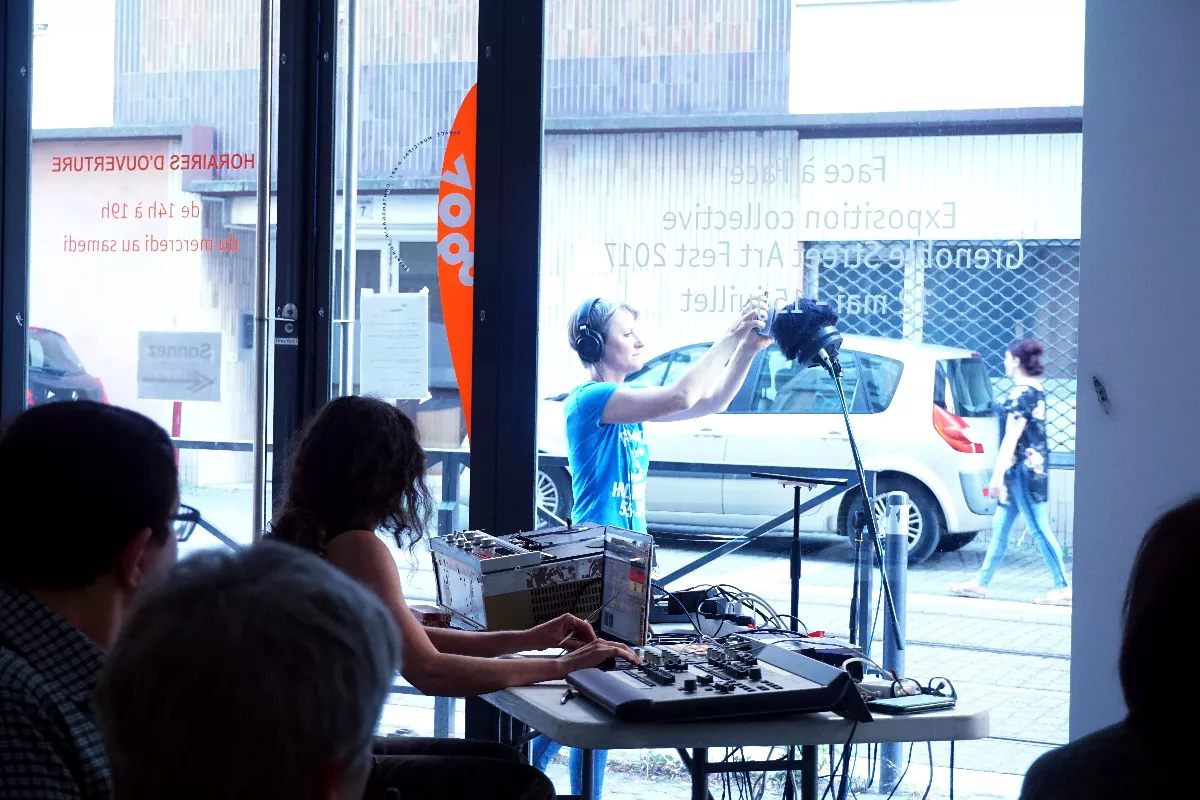 © Les Harmoniques du néon